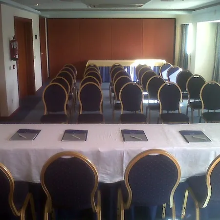 Vik San Antonio מלון 4*