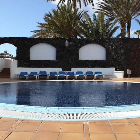 מלון Vik San Antonio 4*