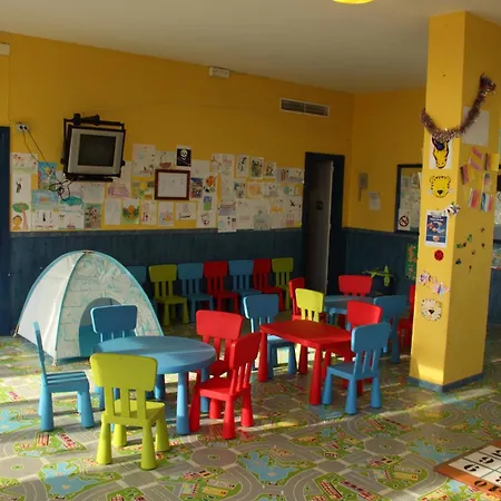 מלון Vik San Antonio פוארטו דל כרמן