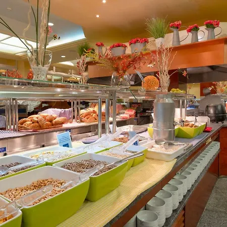 מלון Vik San Antonio 4*