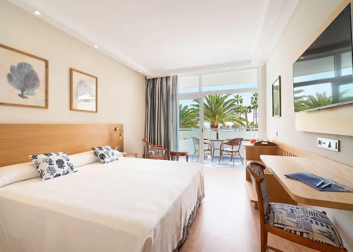 Vik San Antonio Hotel 4*