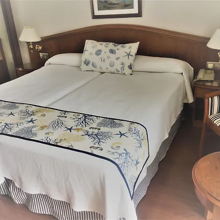 Vik San Antonio 4*