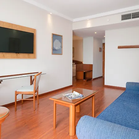 فندق Vik San Antonio 4*