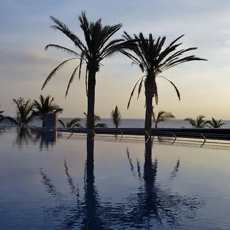 Vik San Antonio Hotel