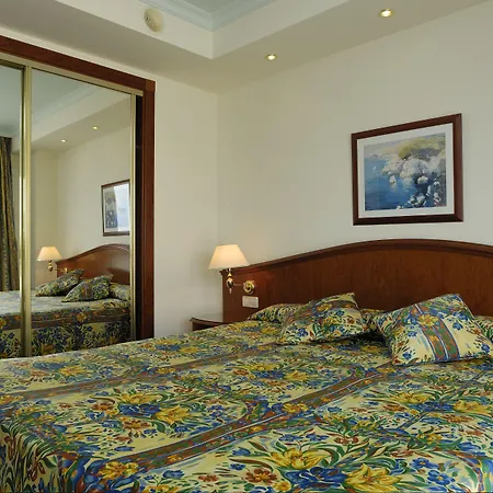 Vik San Antonio بويرتو ذيل كارمين