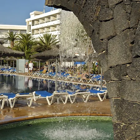 Vik San Antonio Hotel 4*