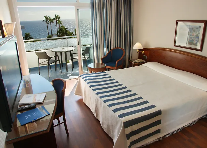 Hotel Vik San Antonio 4*