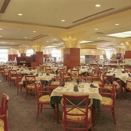 Vik San Antonio Hotel 4*