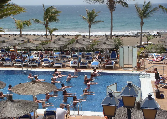 فندق Vik San Antonio 4*